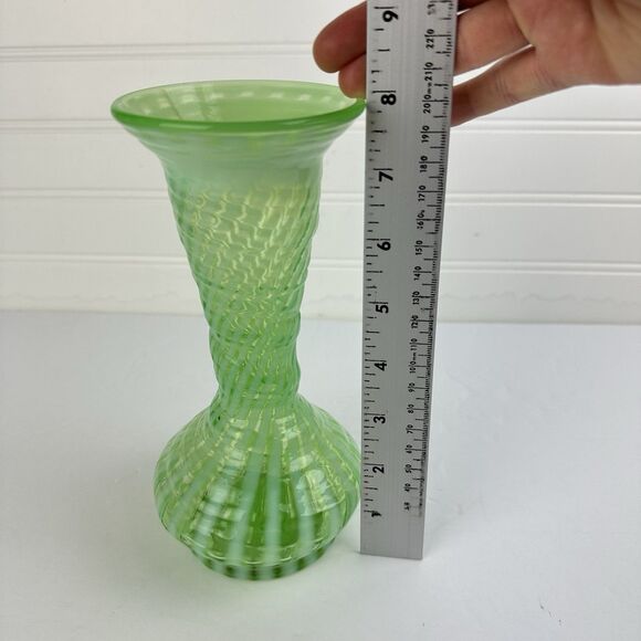 Vintage Fenton Green Opalescent Spiral Swirl Optic Flower Vase Uranium 8” Glows - Picture 4 of 11